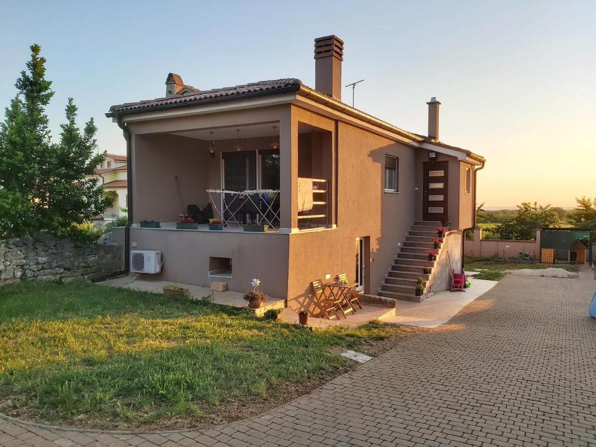 Studio Apartman Marko Porec Exterior photo